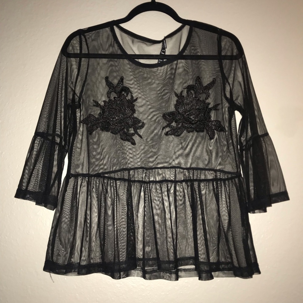 Potter’s Pot Sheer Flower Top
